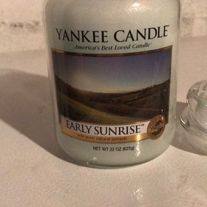 Large Yankee Candle Early Sunrise